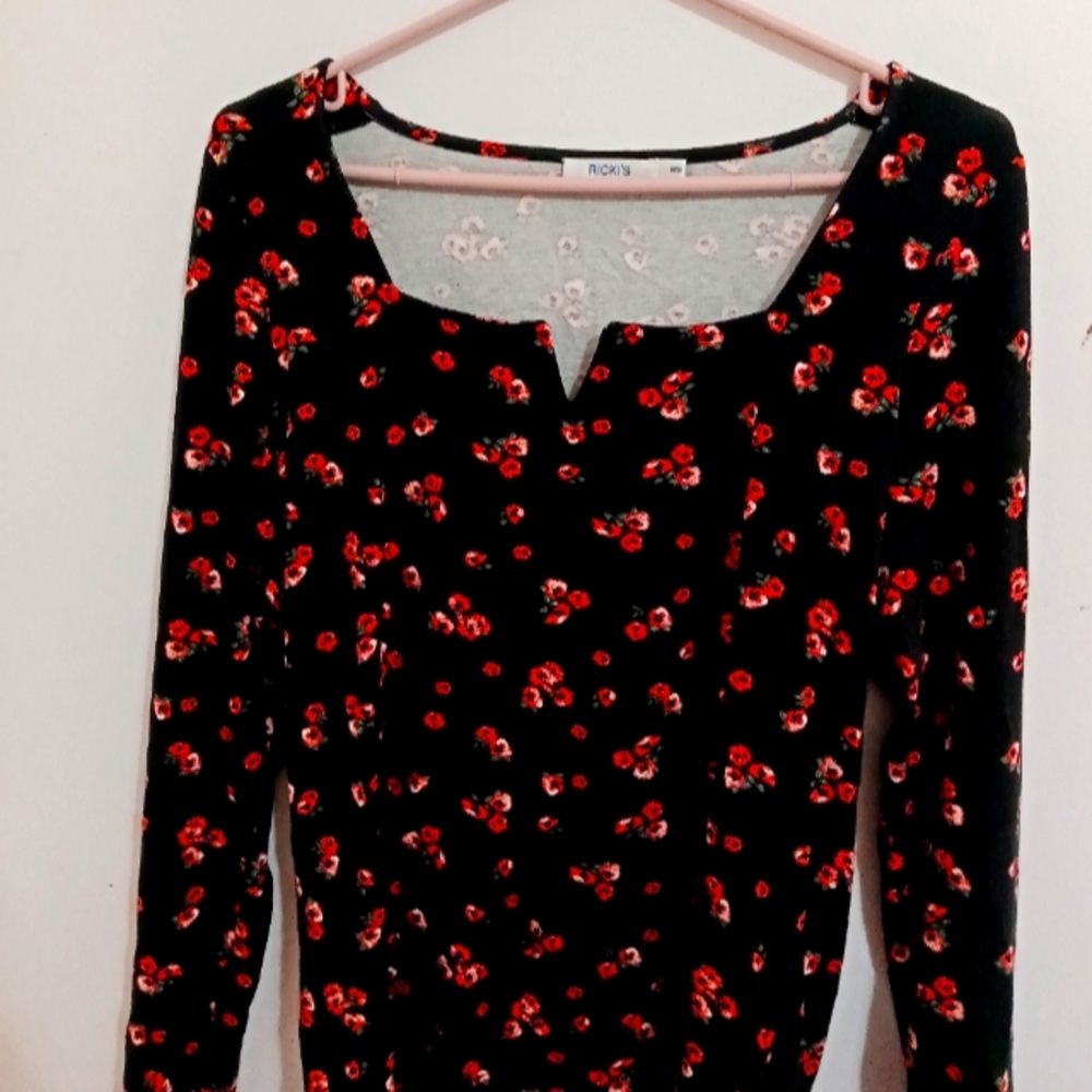 Long sleeve top